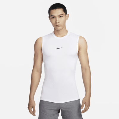 als Bestrooi Infecteren Nike Pro Tops & T-Shirts. Nike JP