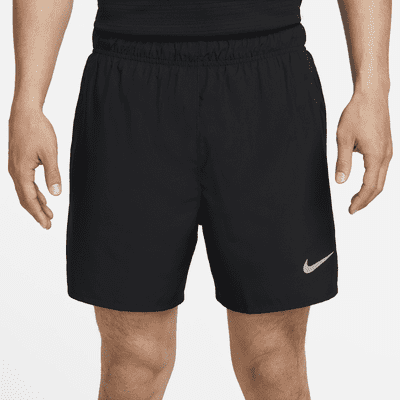 กางเกงขาสั้นอเนกประสงค์มีซับใน 5 นิ้วผู้ชาย Nike Dri-FIT Challenger