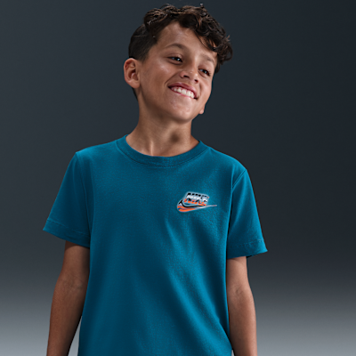 Playera para niños talla grande Nike Sportswear