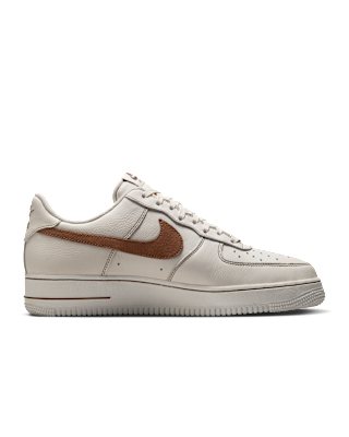 Nike Air Force 1 '07 LV8