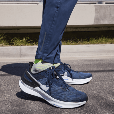 Tenis de correr en pavimento para hombre Nike Structure 25