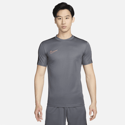 Nike Dri-FIT Academy Men's Short-Sleeve Football Top. Nike VN