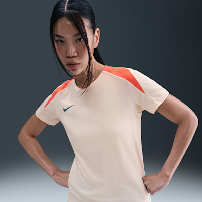 Nike Strike