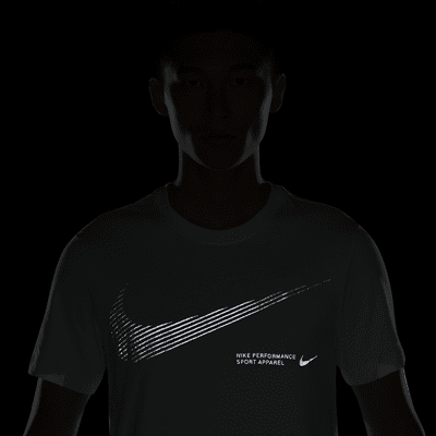 เสื้อยืดฟิตเนสผู้ชาย Dri-FIT Nike