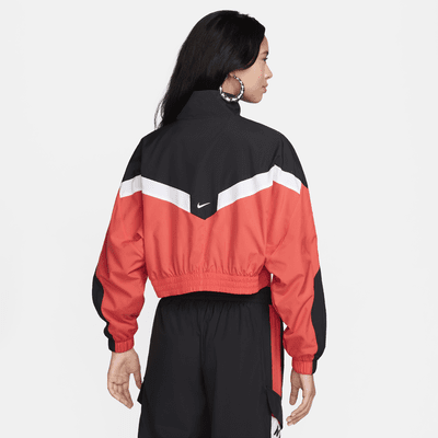 Nike Sportswear Damenjacke aus Webmaterial