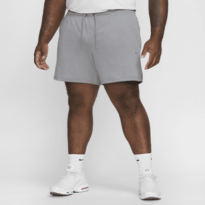 Shorts Dri-FIT de 18 cm sin forro con protección UV versátiles para hombre Nike Primary