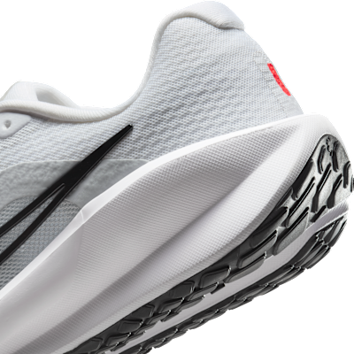 Nike Downshifter 13 Men's Road Running Shoes (Extra Wide)