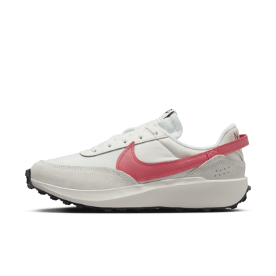 รองเท้าผู้หญิง Nike Waffle Debut