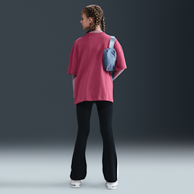 Nike Sportswear Big Kid's (Girls') T-Shirt