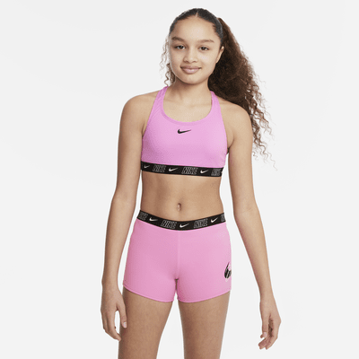 Conjunto de shorts y bikini de espalda deportiva para niña talla grande Nike Swim Logo Tape