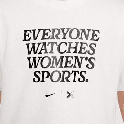 Playera para niños talla grande Nike by TOGETHXR Everyone Watches Women's Sports™