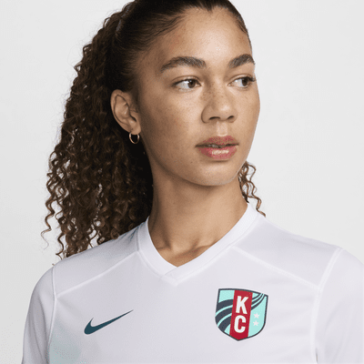 Jersey Nike Dri-FIT de la NWSL replica del Kansas City Current visitante 2024 Stadium para mujer