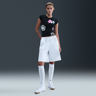 Nike Sportswear Women's Tight Short-Sleeve Graphic T-Shirt