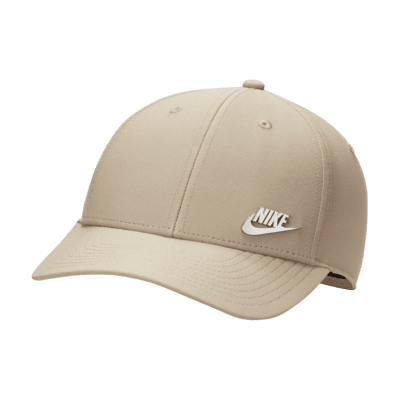 Nike Dri-FIT Club Structured Metal Logo Cap