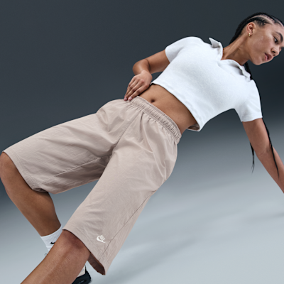 Nike Sportswear ruimvallende damesshorts met halfhoge taille op knielengte