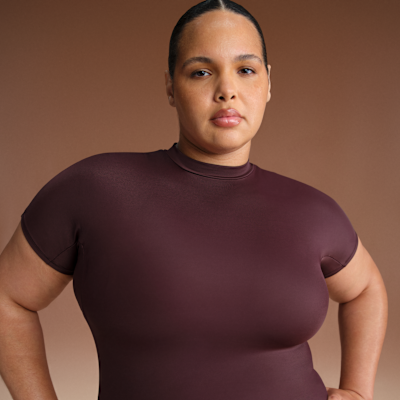 NikeSKIMS Shine Women's Mock-Neck Short-Sleeve Top