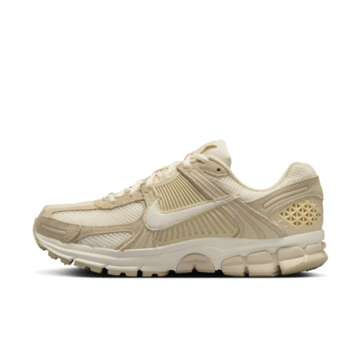 Nike Zoom Vomero 5 Women's Shoe