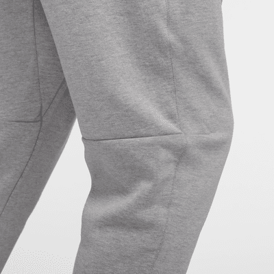 Joggers de tejido Fleece para hombre Nike Sportswear Tech Essentials