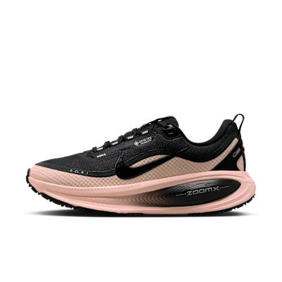 Scarpa impermeabile da running su strada con dettagli dal design rifrangente Nike Vomero 18 GORE-TEX – Donna