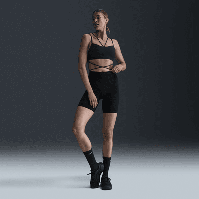 Dámská sportovní podprsenka Nike Zenvy Strappy Wrap s vycpávkami a lehkou oporou