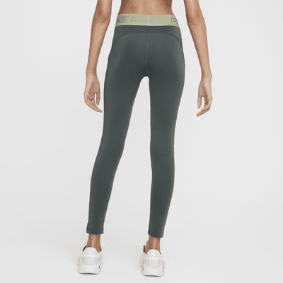 Leggings Nike Pro Therma-FIT med medelhög midja för tjejer