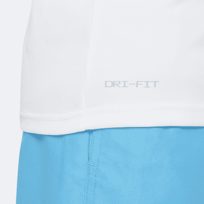 Playera hydroguard de manga corta Dri-FIT para niño talla grande Nike