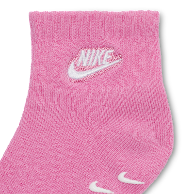 Nike Baby (3-6M) Logo Gripper Socks (4 Pairs)