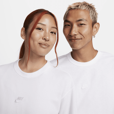 เสื้อยืดแขนยาวผู้ชาย Nike Sportswear Premium Essentials