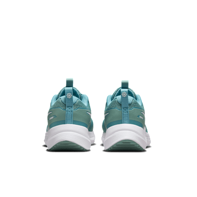 Nike Cosmic Runner Big Kids' Road Running Shoes