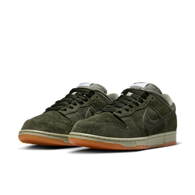 Nike SB Dunk Low Pro B Skate Shoes
