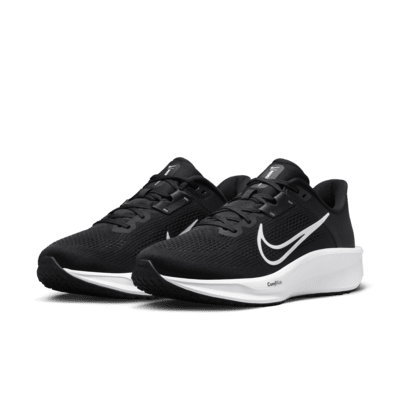 Tenis de correr en carretera para hombre Nike Quest 6