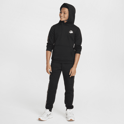 Nike Sportswear Standard Issue kapucnis polárpulóver nagyobb gyerekeknek (fiúknak)