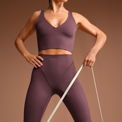 NikeSKIMS Matte Women's High-Waisted V-Line 26" Leggings