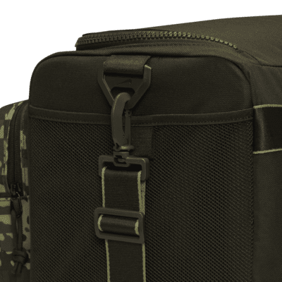 ナイキ ユーティリティ パワー プリント トレーニングダッフルバッグ (S、31L)