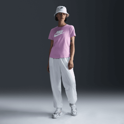 Playera con logotipo para mujer Nike Sportswear Essentials