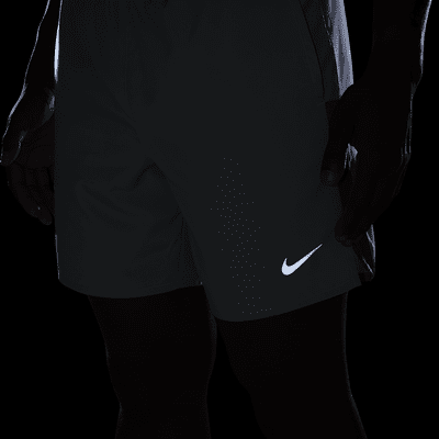 Nike Challenger Dri-FIT 2-in-1-Laufshorts für Herren (ca. 18 cm)