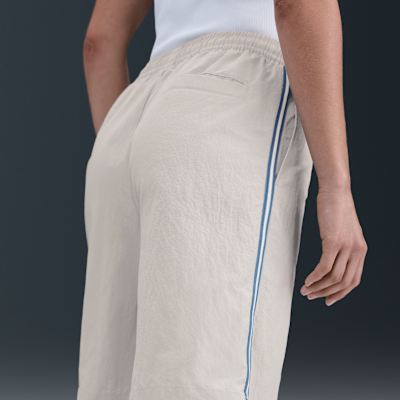 Nike Sportswear Women's High-Waisted 23cm (approx.) Woven Shorts