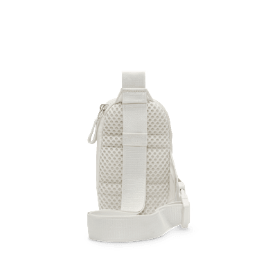 ナイキ スポーツウェア エッセンシャル クロスボディバッグ (1L)