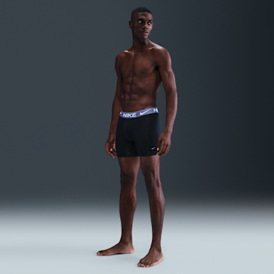 Nike Essential Micro