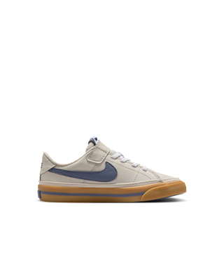 Nike Court Legacy