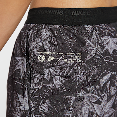 Nike Stride Men's Dri-FIT 18cm (approx) Brief-Lined Printed Running Shorts