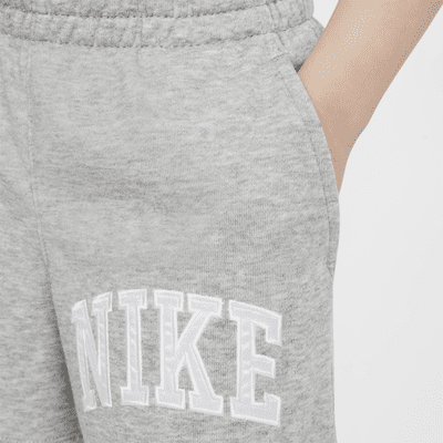 Shorts de French Terry con apliques infantil Nike Sportswear Club