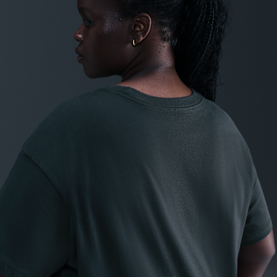 Nike Sportswear Essential Women's T-Shirt (Plus Size)