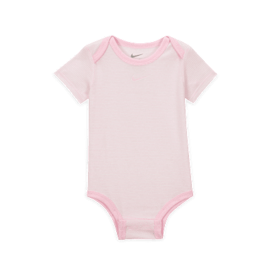 Conjunto de tres piezas Swooshfetti a rayas para bebé (0-9 meses) Nike Essentials