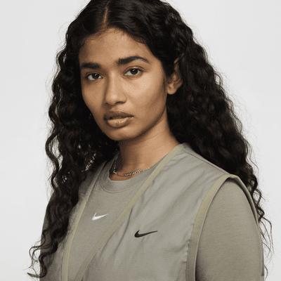 Vävd cargoväst Nike Sportswear Essential i ledig passform för kvinnor