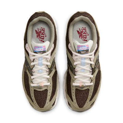 ナイキ エア マックス モト 2K ウィメンズシューズ