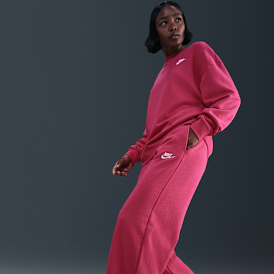 Pants de entrenamiento de piernas anchas de tiro medio para mujer Nike Sportswear Club Fleece