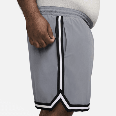 Shorts de básquetbol de tejido Woven UV Dri-FIT de 15 cm para hombre Nike DNA