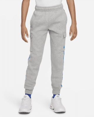Nike Sportswear Repeat Older Kids' (Boys') Fleece Cargo Trousers. Nike LU