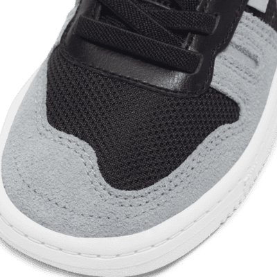 Nike Squash-Type Younger Kids' Shoe